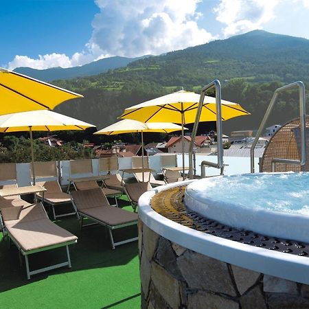 Hotel Engel Злудерно Экстерьер фото