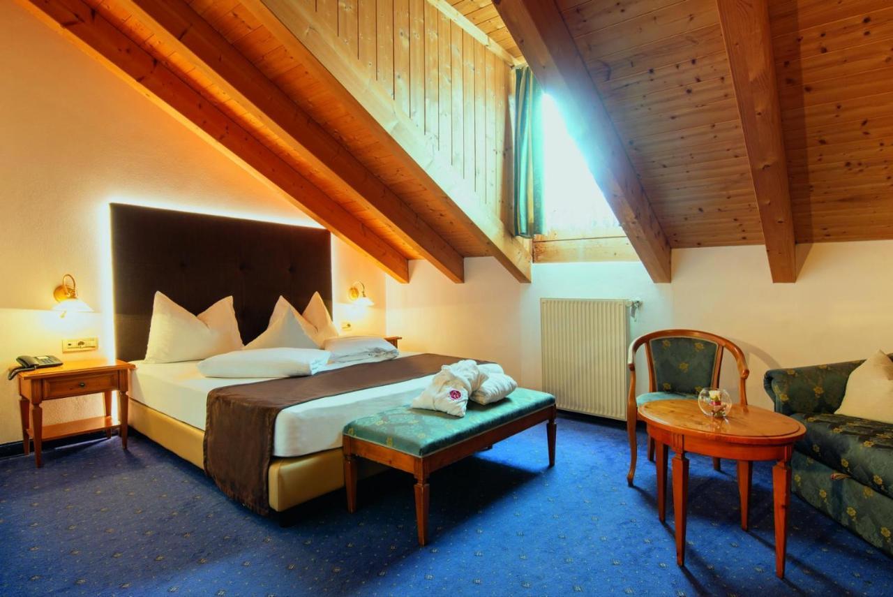 Hotel Engel Злудерно Экстерьер фото