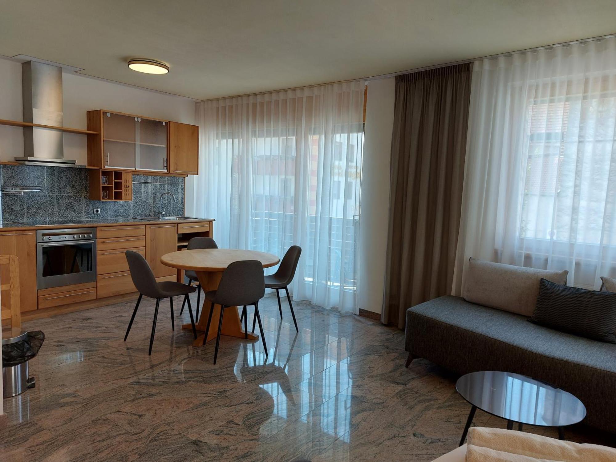 Hotel Engel Злудерно Экстерьер фото