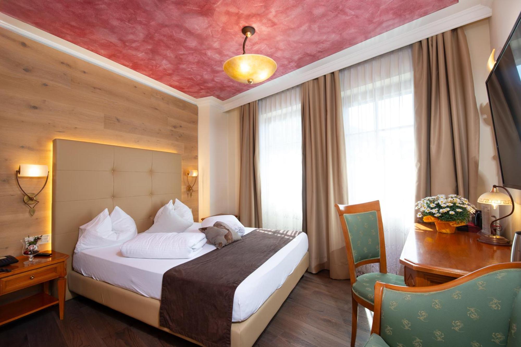 Hotel Engel Злудерно Экстерьер фото