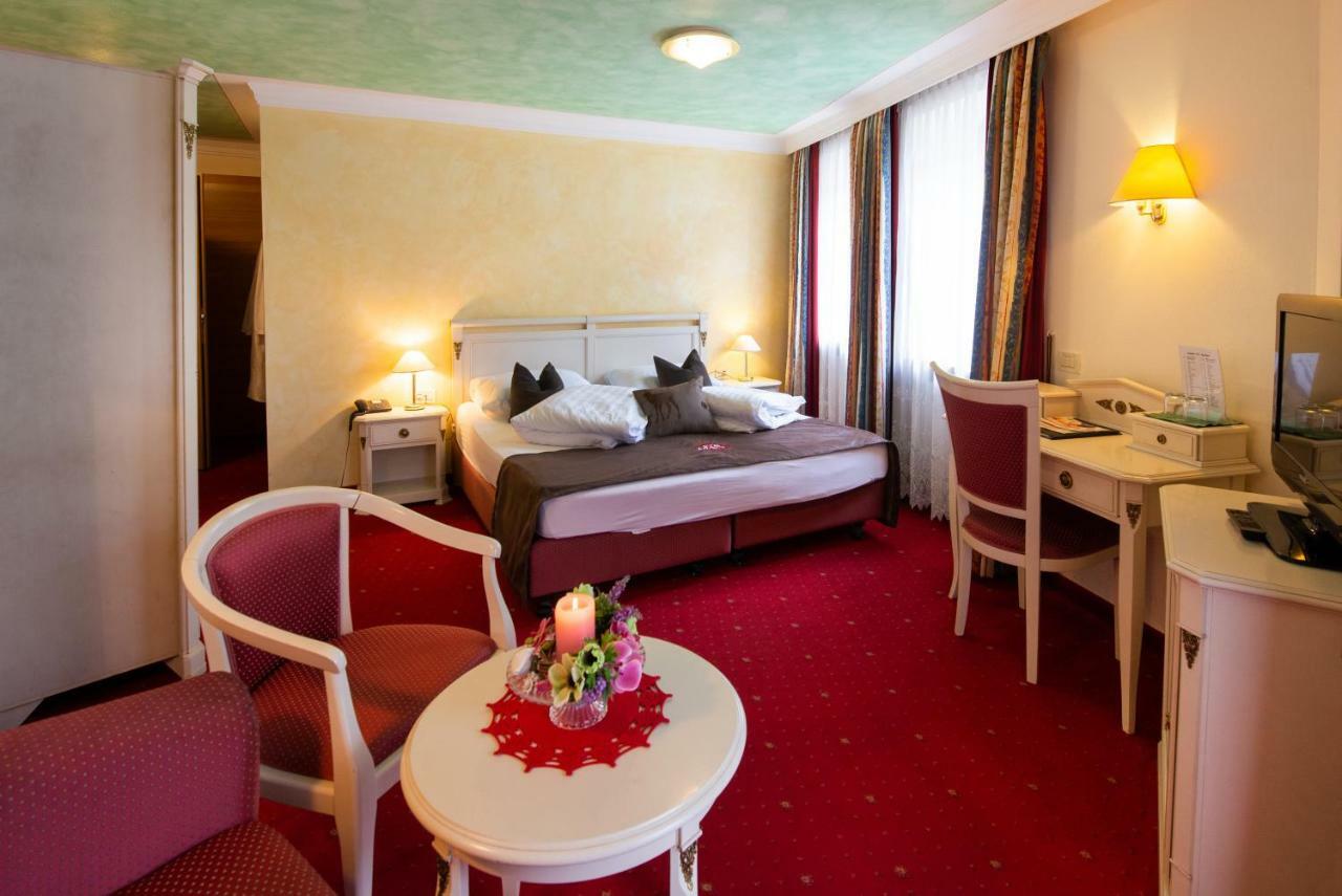 Hotel Engel Злудерно Экстерьер фото