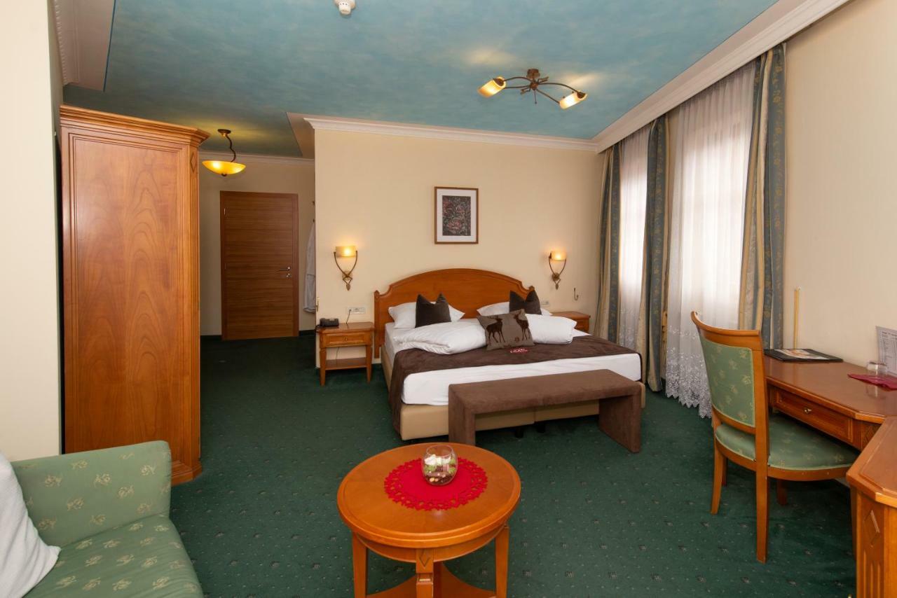 Hotel Engel Злудерно Экстерьер фото