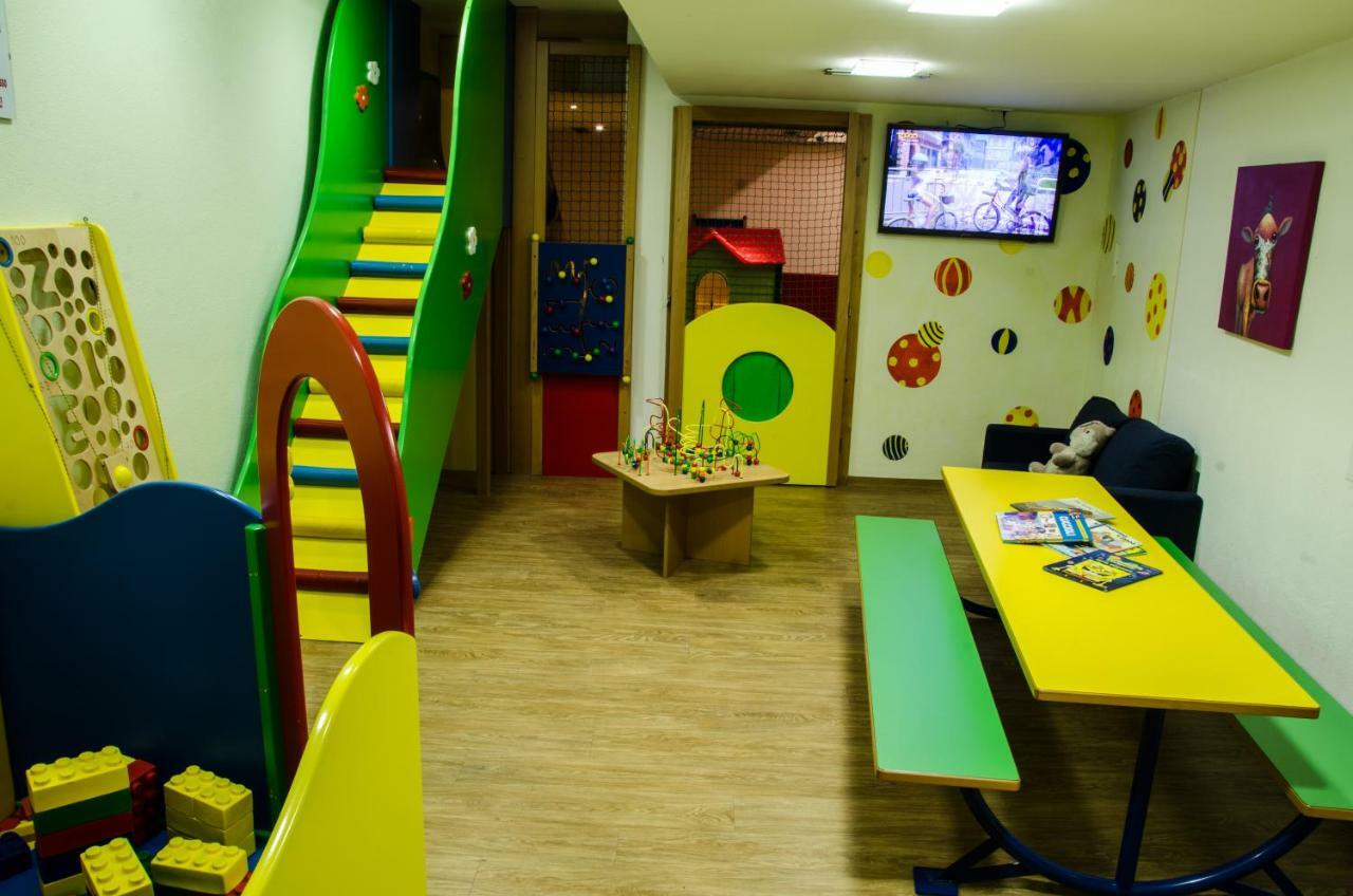 Hotel Engel Злудерно Экстерьер фото